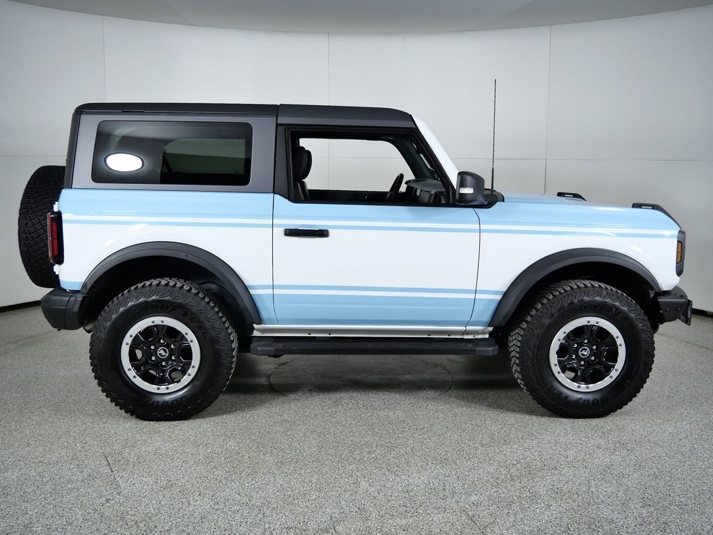 Thumbnail: 2022 Ford Bronco - 9