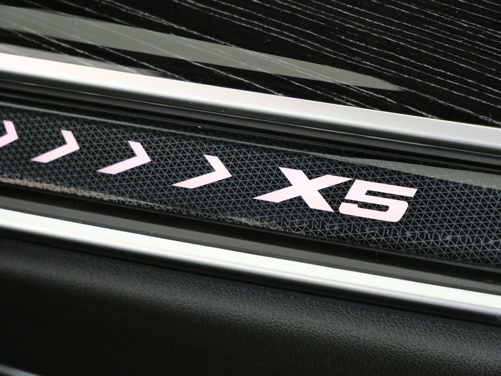 Thumbnail: 2026 BMW X5 - 26