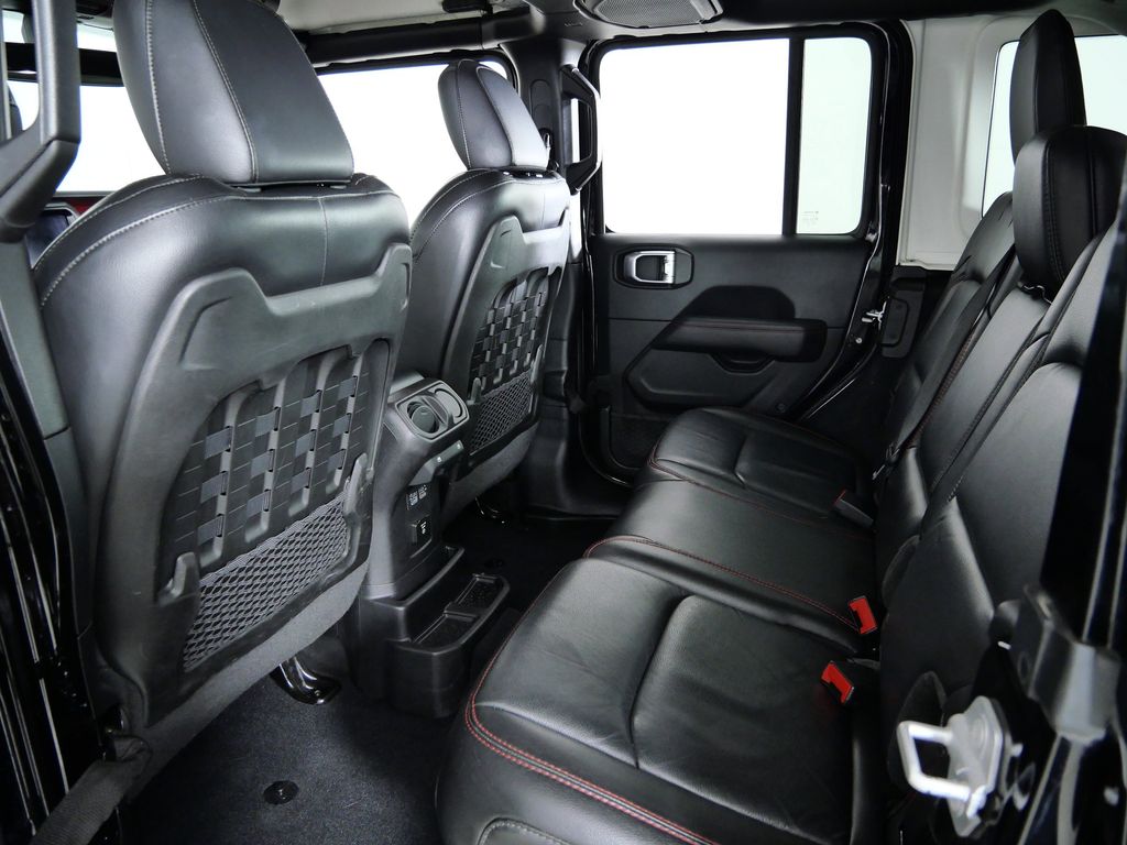 Thumbnail: 2018 Jeep Wrangler - 31