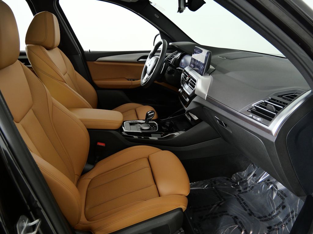 Thumbnail: 2023 BMW X3 - 24