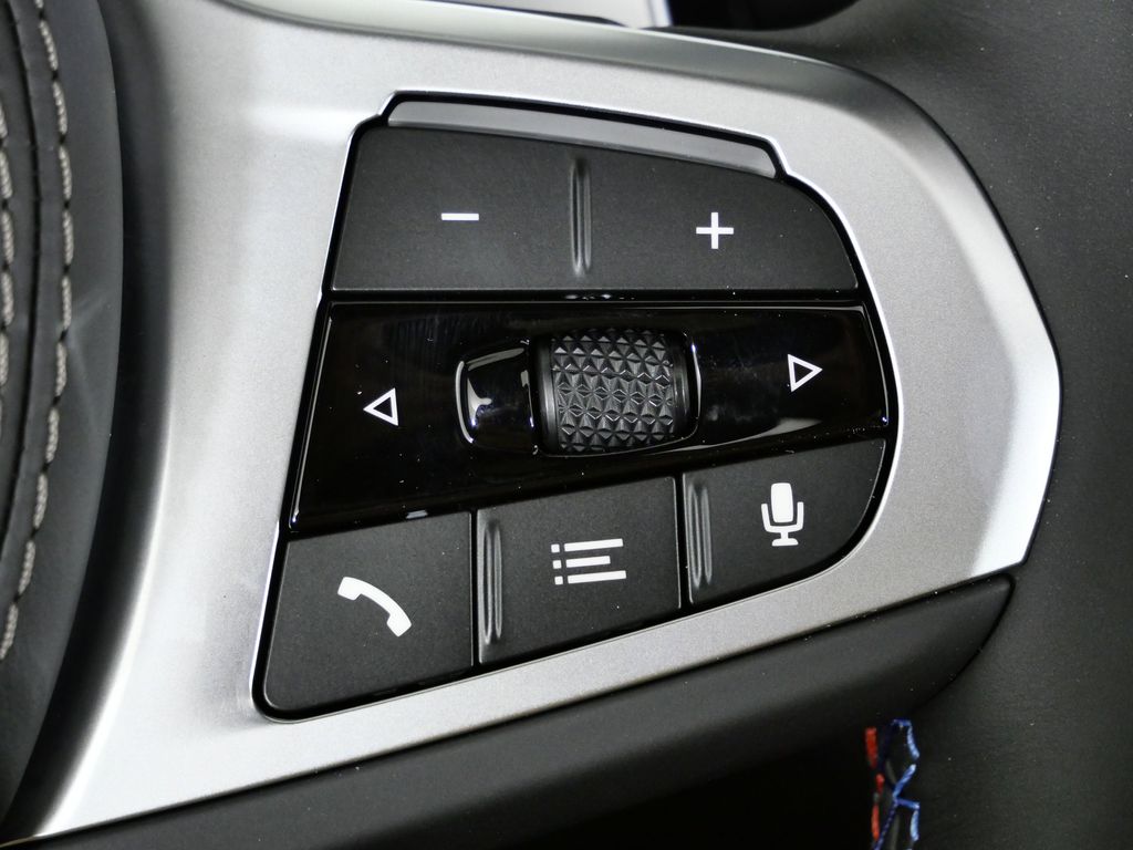 Thumbnail: 2026 BMW X5 - 42