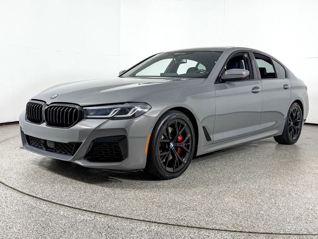 Thumbnail: 2022 BMW 5 Series - 1
