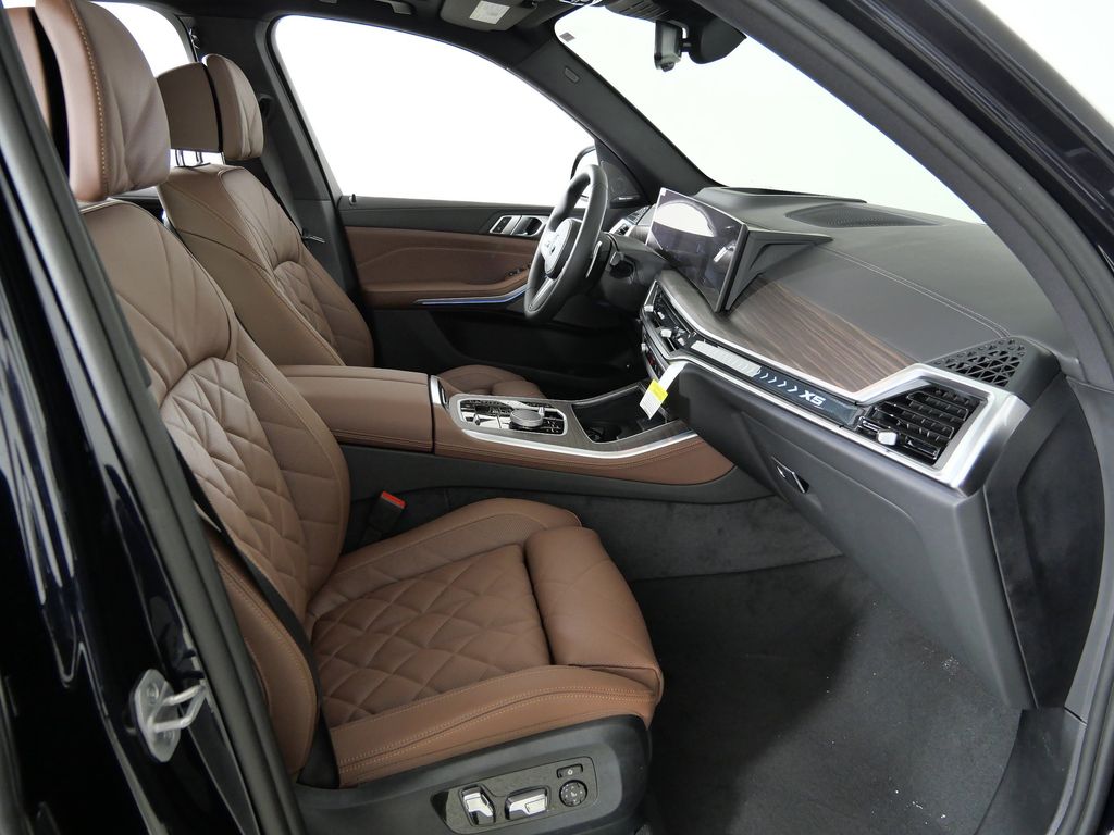 Thumbnail: 2026 BMW X5 - 20