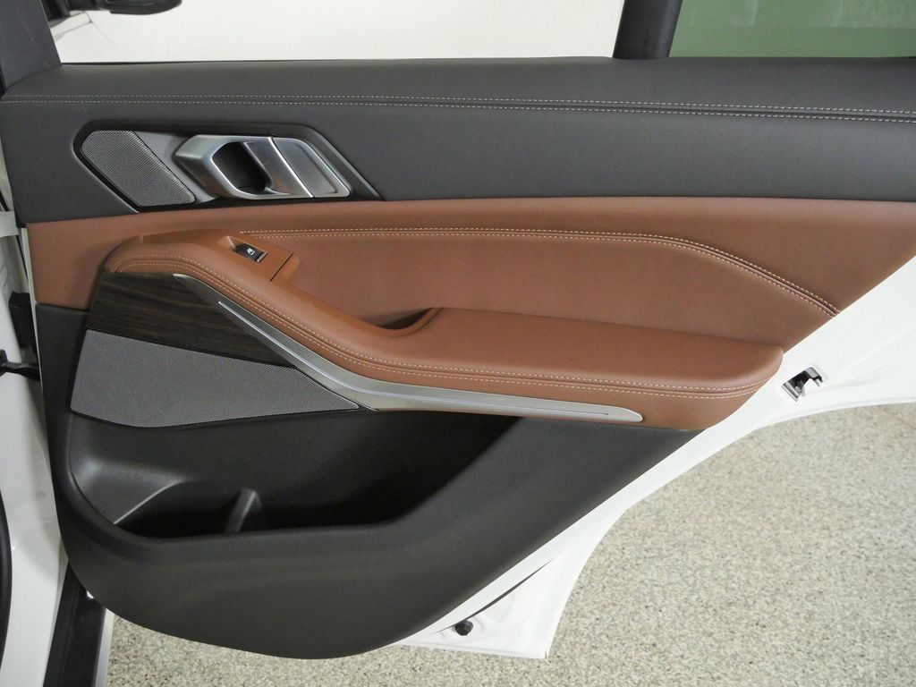 Thumbnail: 2026 BMW X5 - 25
