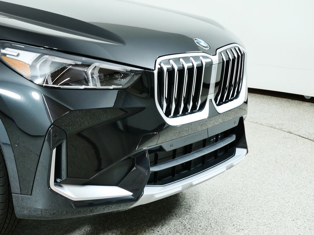 Thumbnail: 2026 BMW X1 - 3