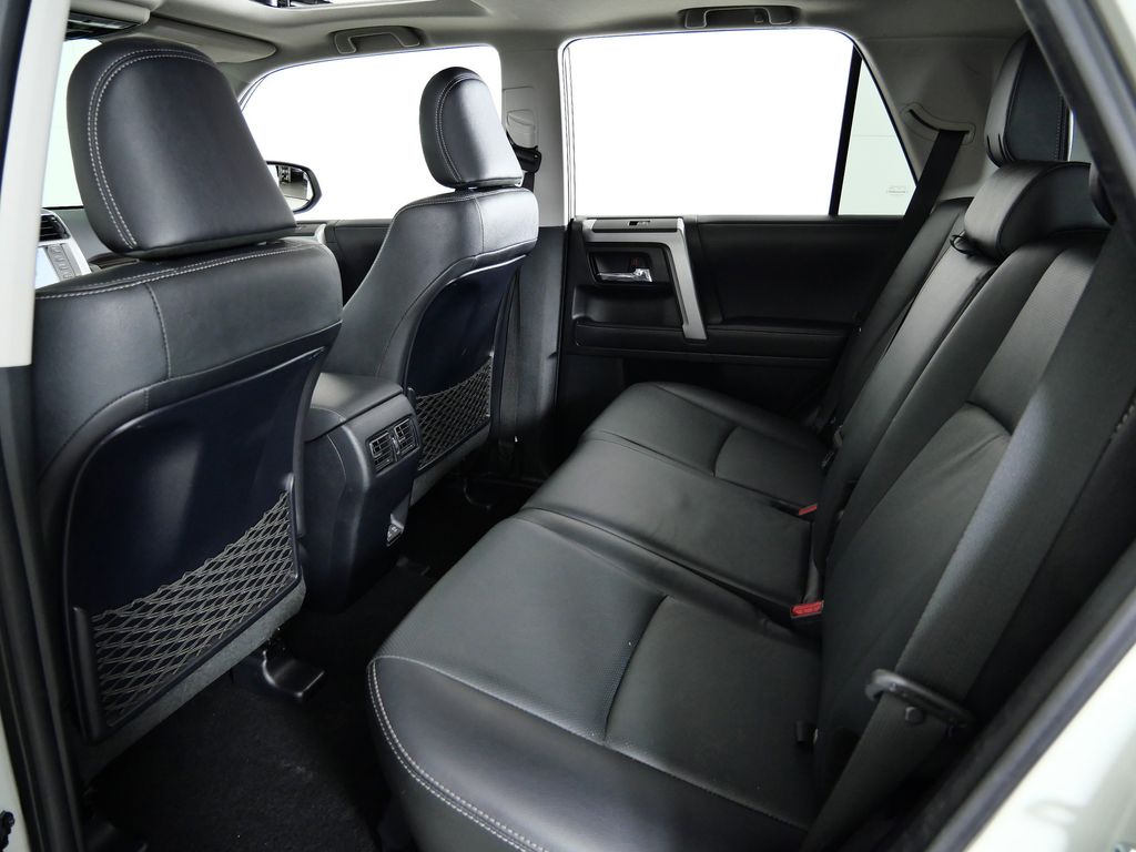 Thumbnail: 2022 Toyota 4Runner - 29