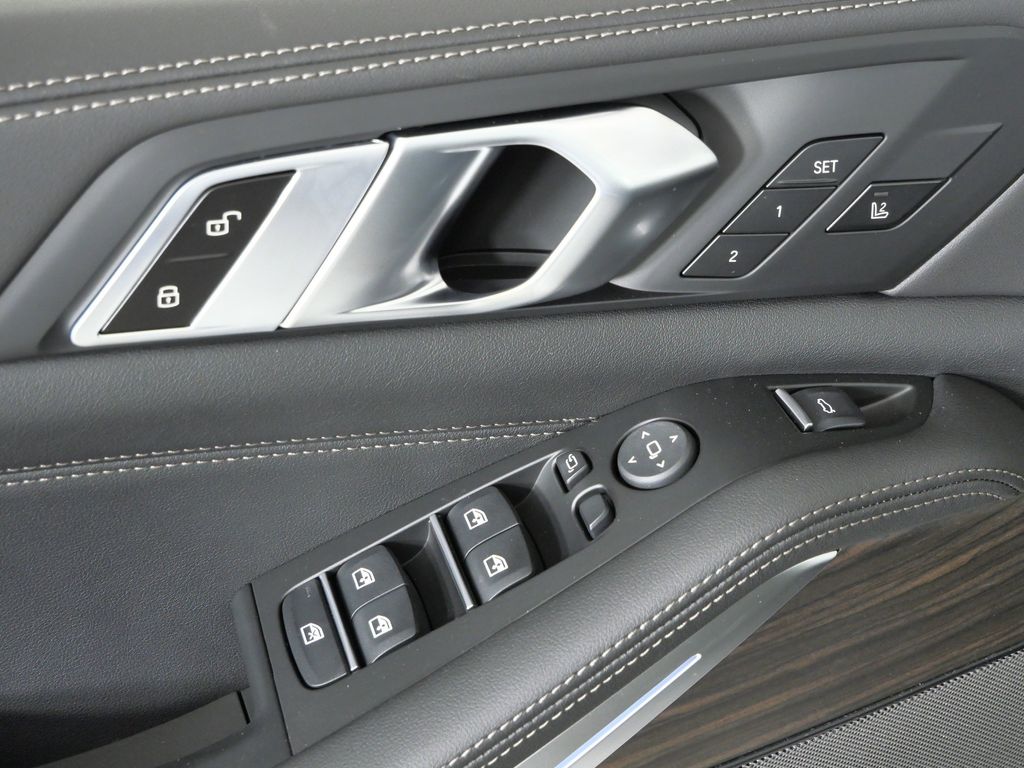 Thumbnail: 2026 BMW X5 - 37