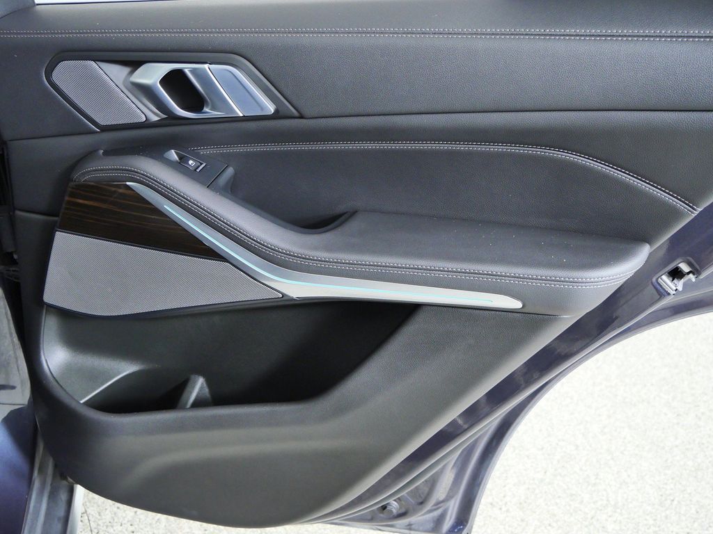 Thumbnail: 2020 BMW X5 - 24