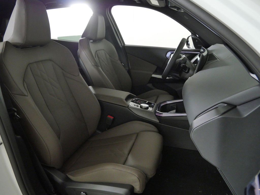 Thumbnail: 2026 BMW X3 - 22