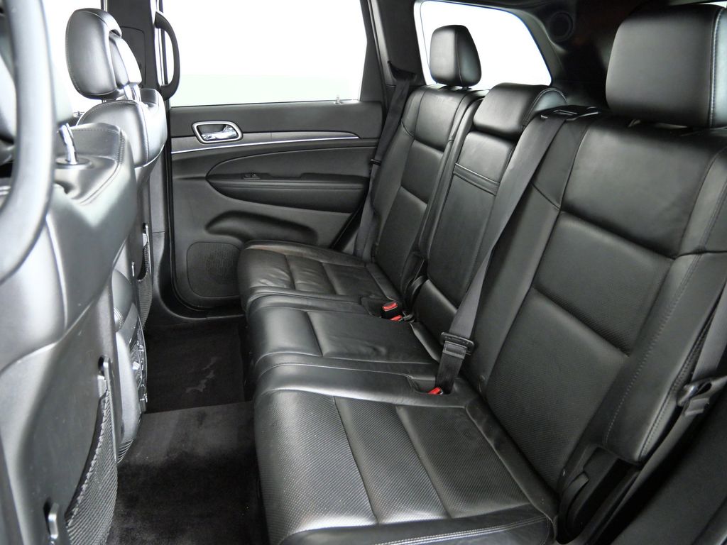 Thumbnail: 2018 Jeep Grand Cherokee - 32