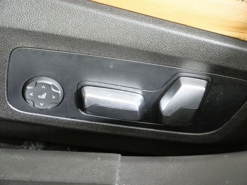 Thumbnail: 2023 BMW 3 Series - 41