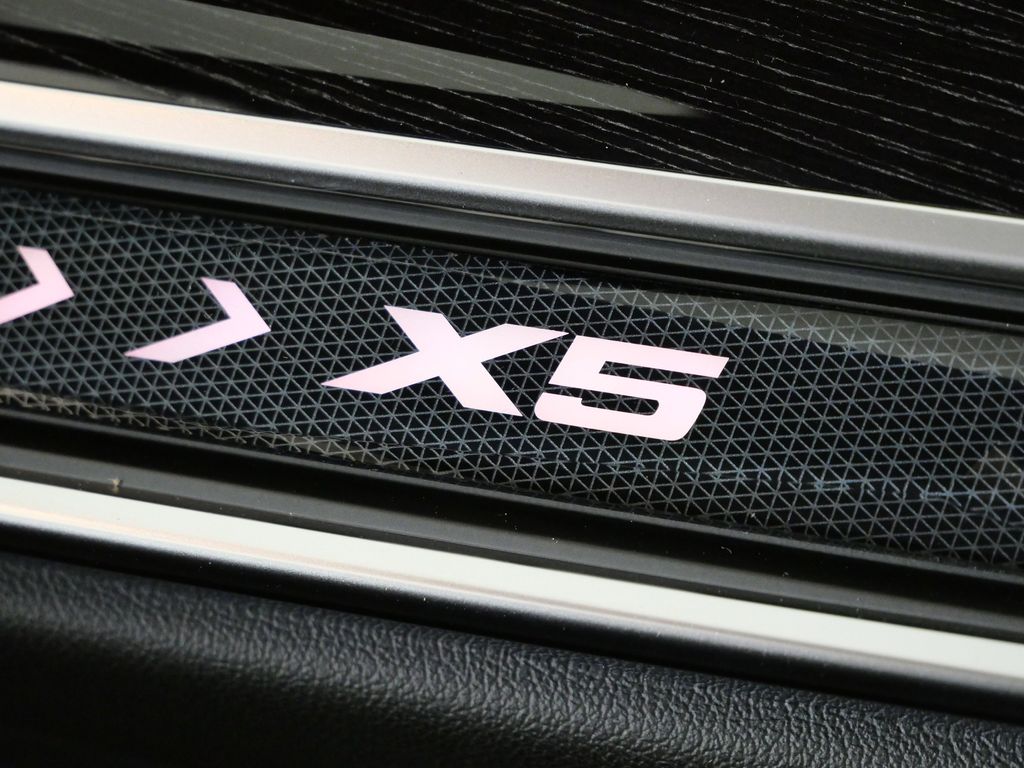 Thumbnail: 2026 BMW X5 - 24