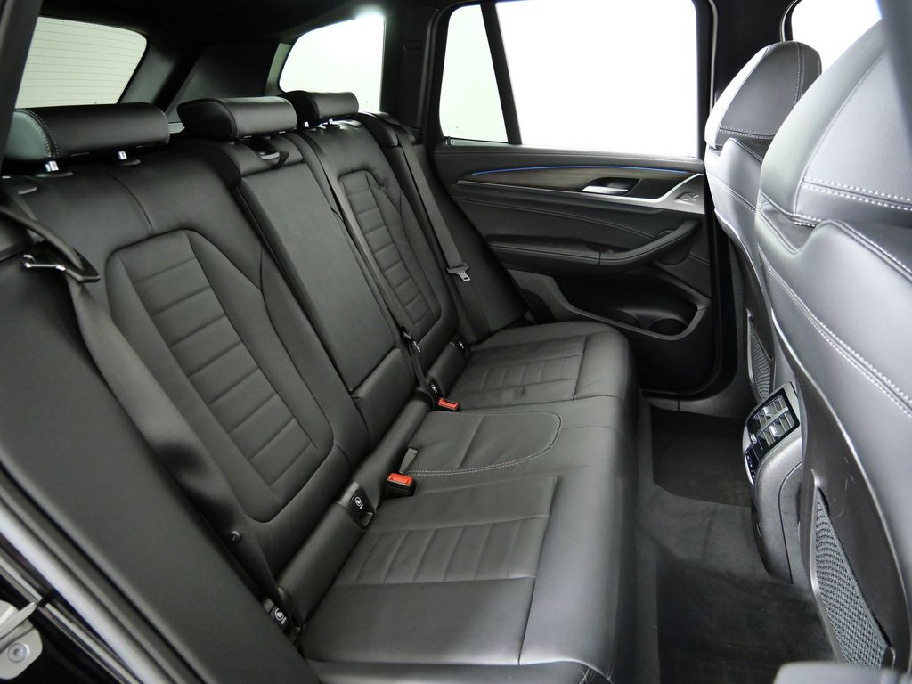 Thumbnail: 2021 BMW X3 - 27