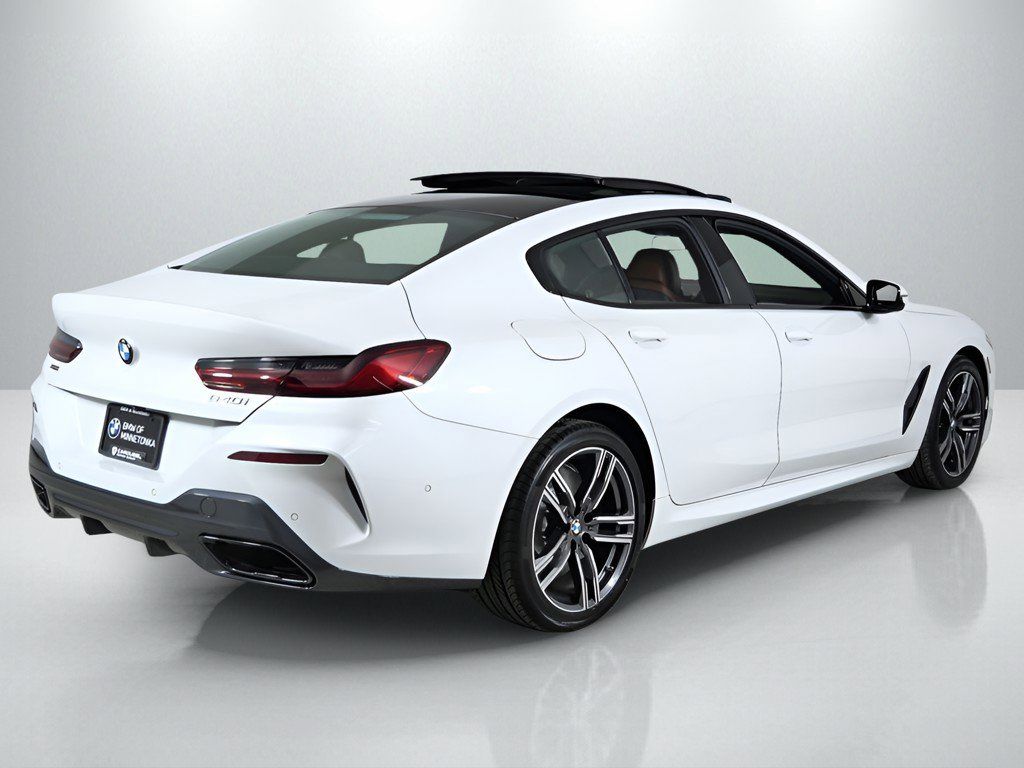 Thumbnail: 2026 BMW 8 Series - 9