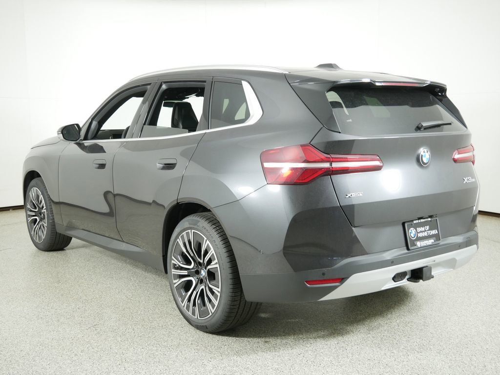 Thumbnail: 2025 BMW X3 - 15