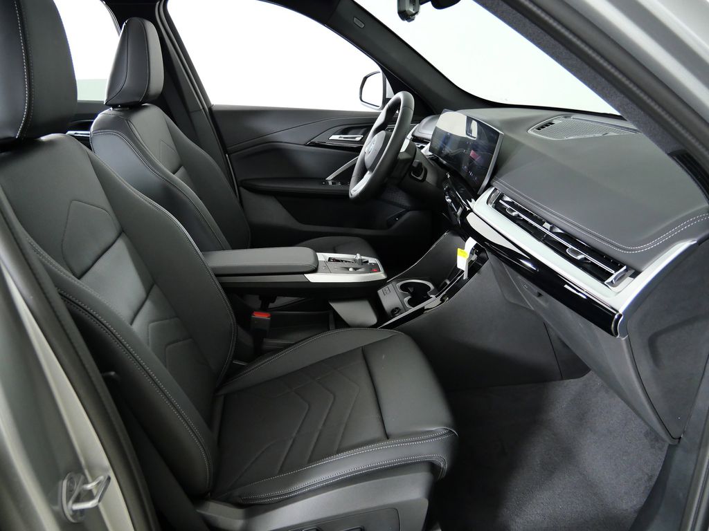 Thumbnail: 2026 BMW X1 - 20