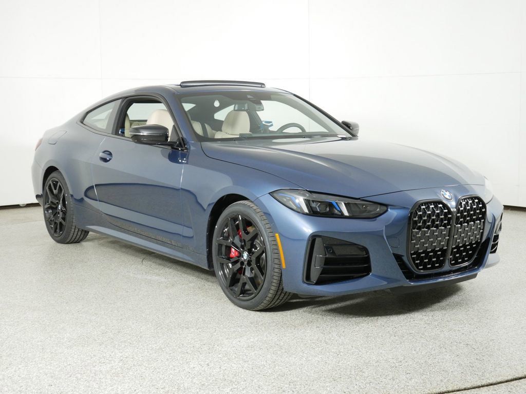 Thumbnail: 2025 BMW 4 Series - 4