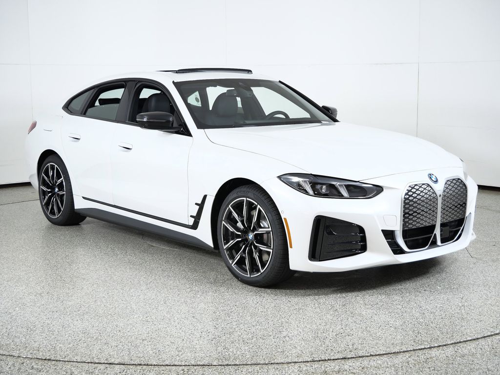 Thumbnail: 2025 BMW i4 - 7
