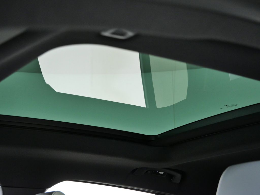 Thumbnail: 2026 BMW X2 - 19