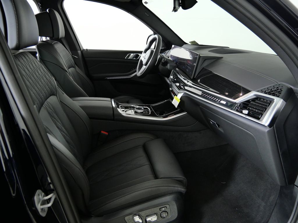 Thumbnail: 2026 BMW X5 - 20