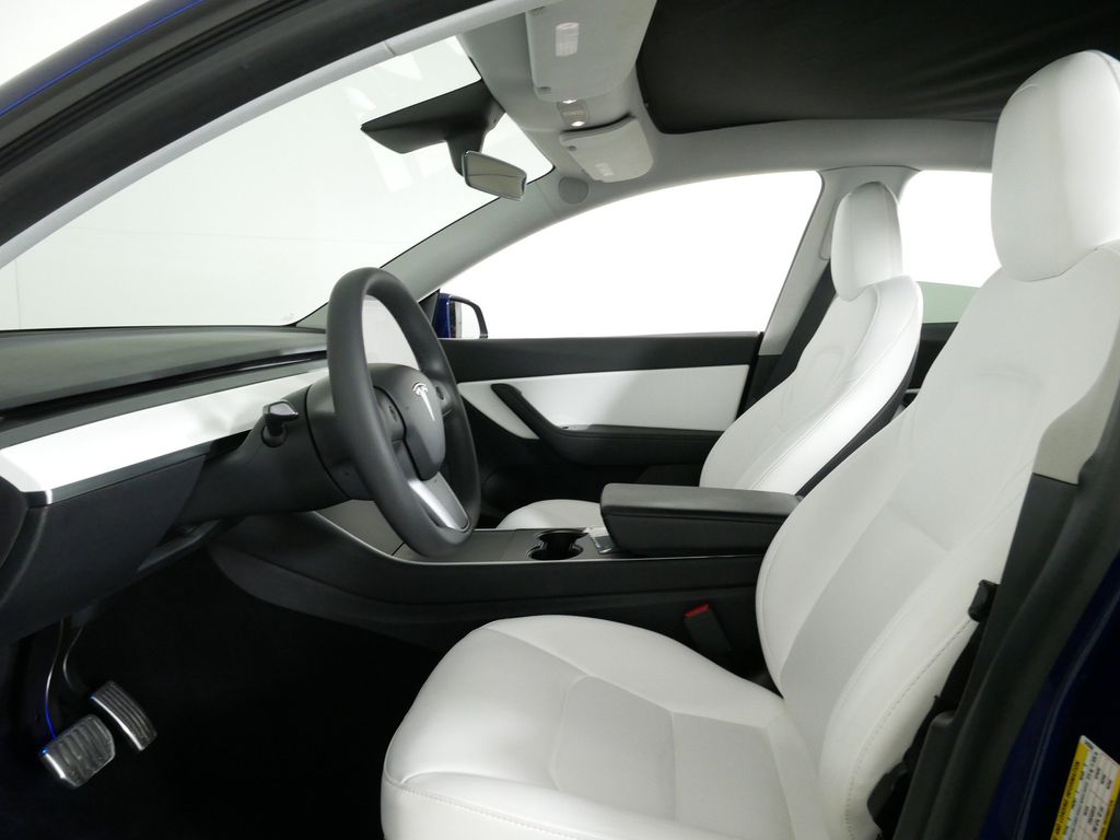 Thumbnail: 2020 Tesla Model Y - 28