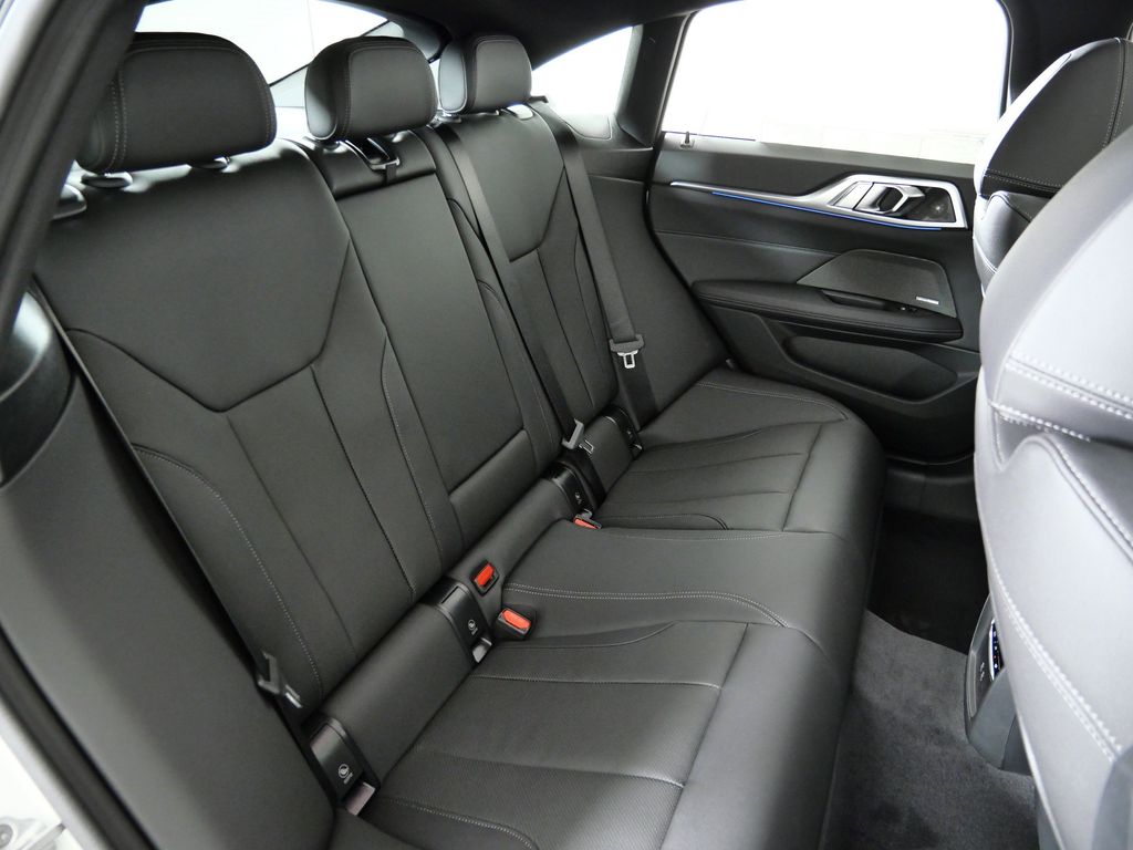 Thumbnail: 2026 BMW i4 - 26