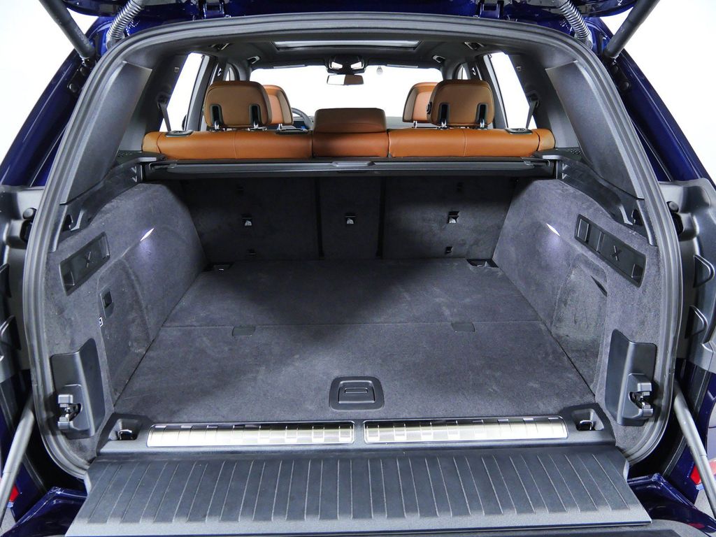Thumbnail: 2026 BMW X5 - 25