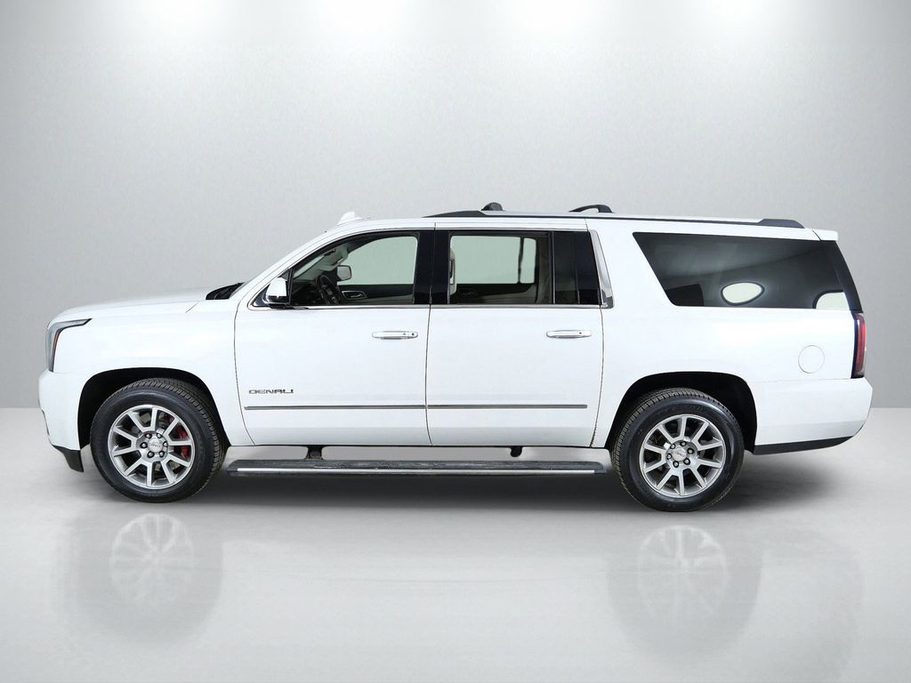 Thumbnail: 2018 GMC Yukon XL - 16