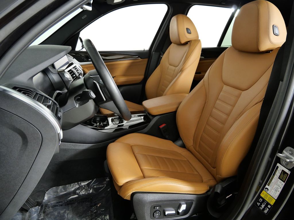 Thumbnail: 2021 BMW X3 - 35