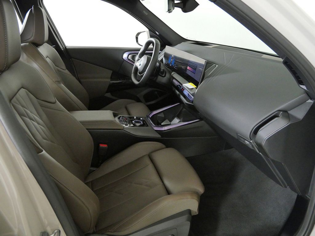 Thumbnail: 2026 BMW X3 - 21