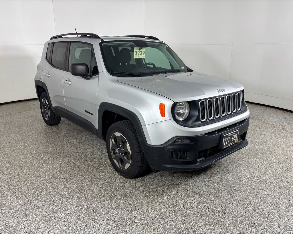 Thumbnail: 2018 Jeep Renegade - 3