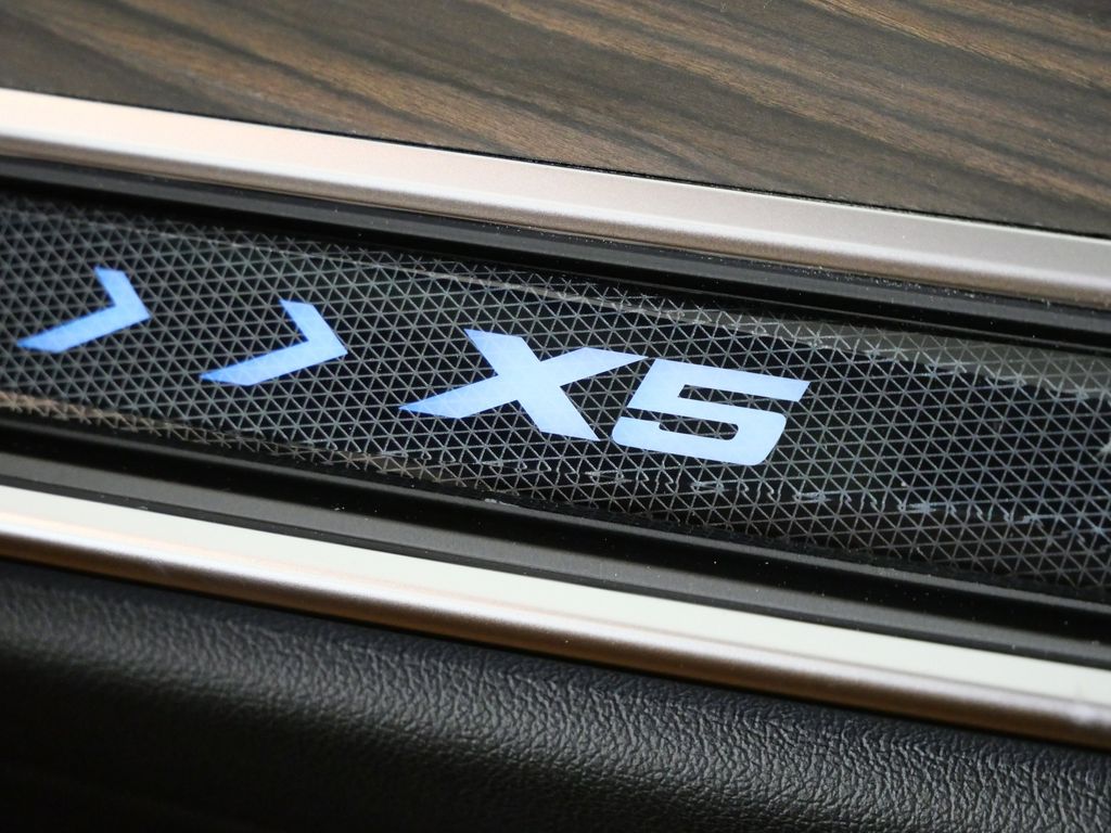 Thumbnail: 2026 BMW X5 - 24