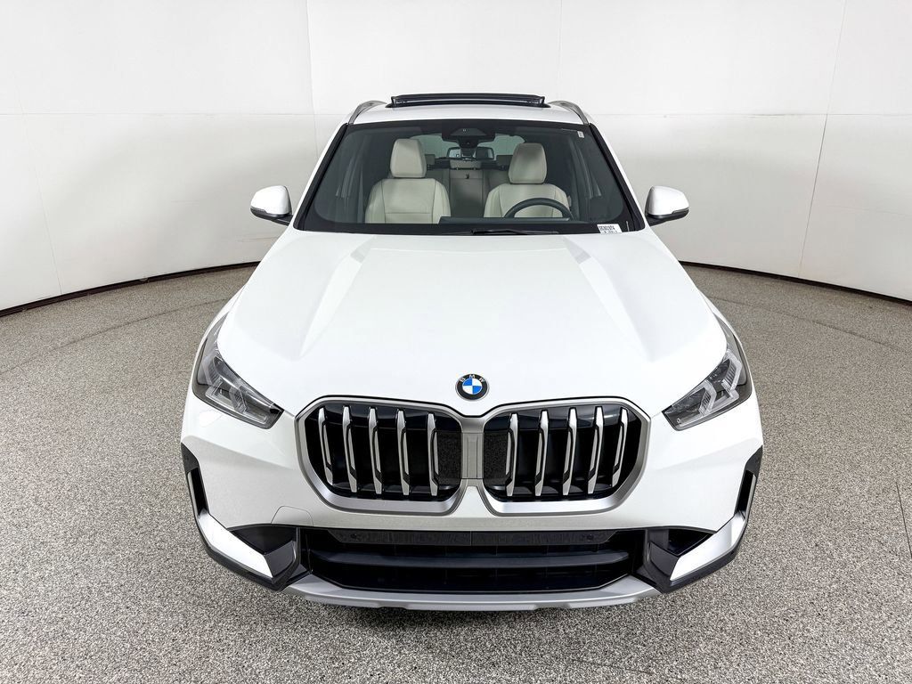 Thumbnail: 2025 BMW X1 - 8