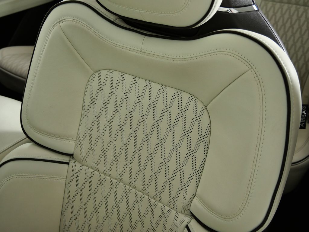 Thumbnail: 2020 Lincoln Aviator - 40