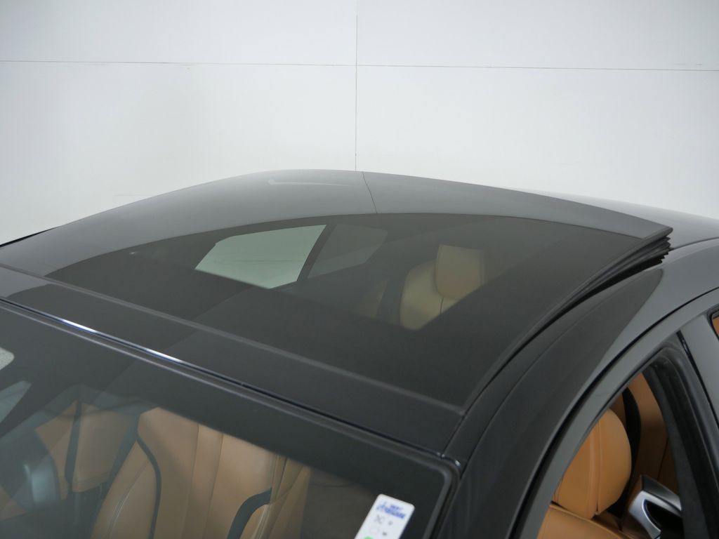 Thumbnail: 2018 BMW 6 Series - 19