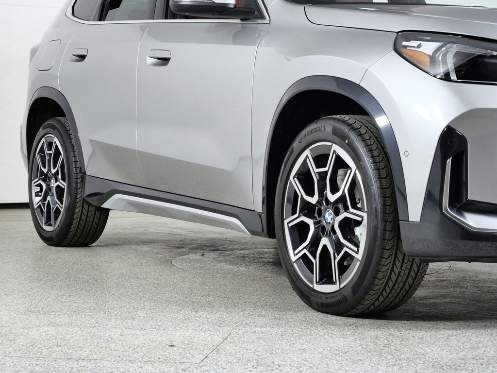 Thumbnail: 2026 BMW X1 - 6