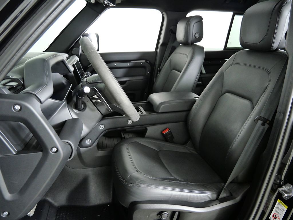 Thumbnail: 2024 Land Rover Defender - 35