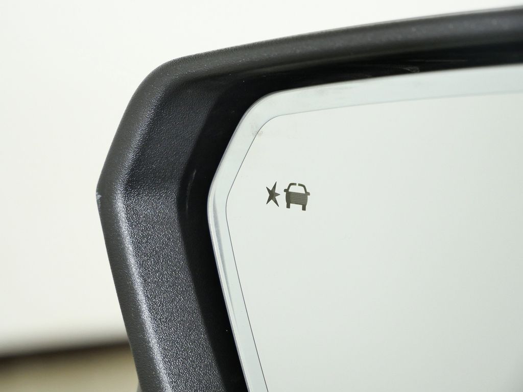 Thumbnail: 2019 Chevrolet Equinox - 36