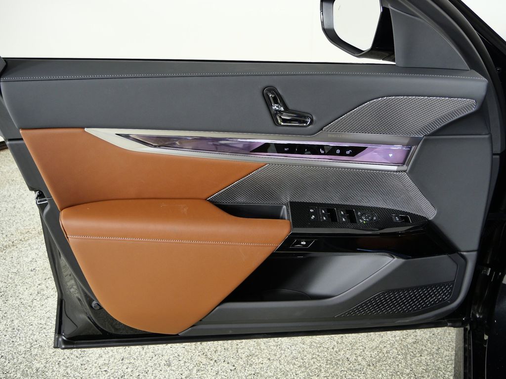 Thumbnail: 2026 BMW 7 Series - 33