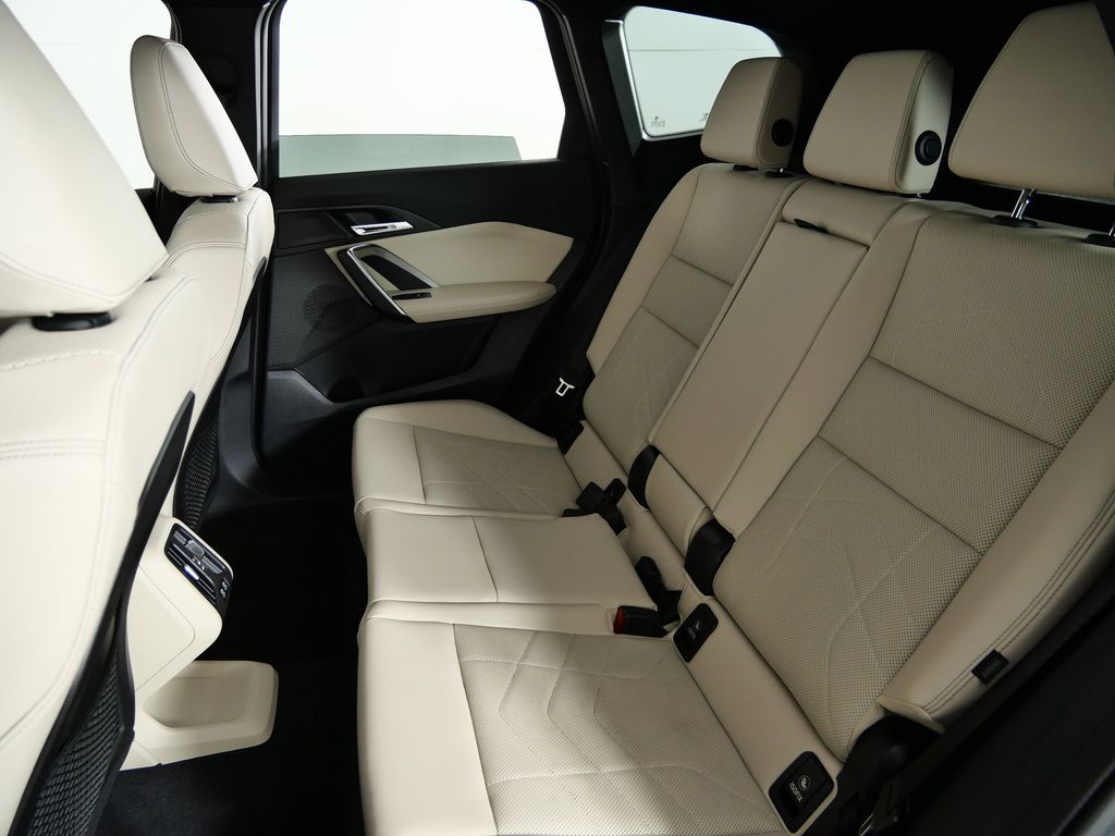 Thumbnail: 2024 BMW X1 - 34