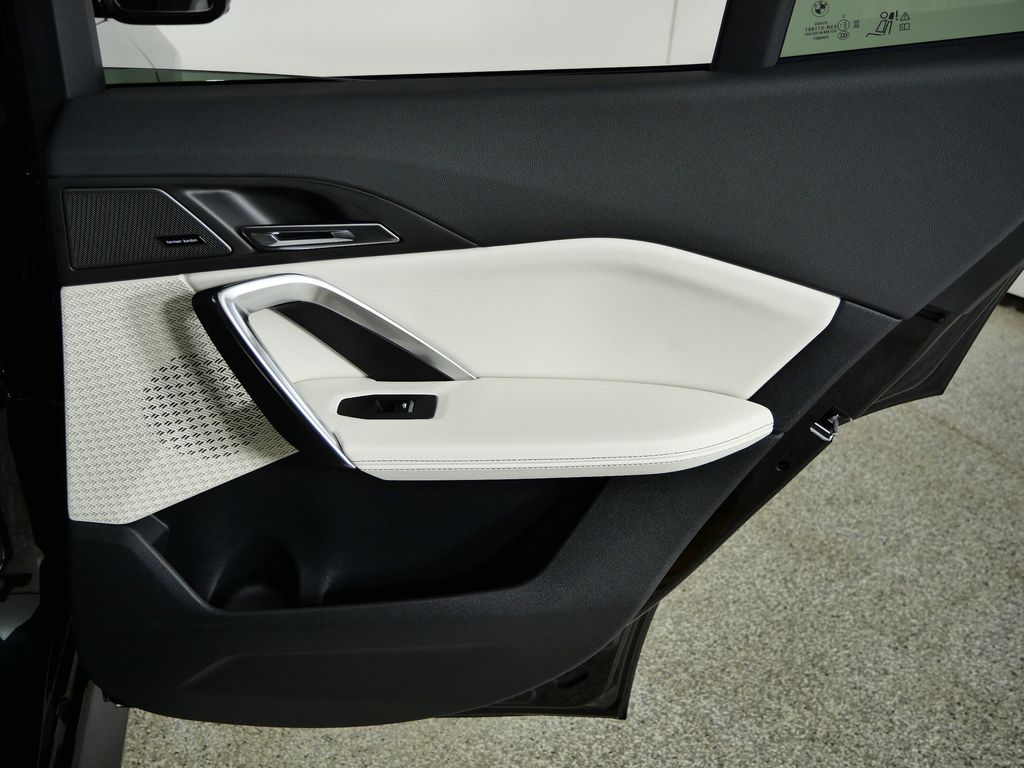 Thumbnail: 2026 BMW X2 - 24