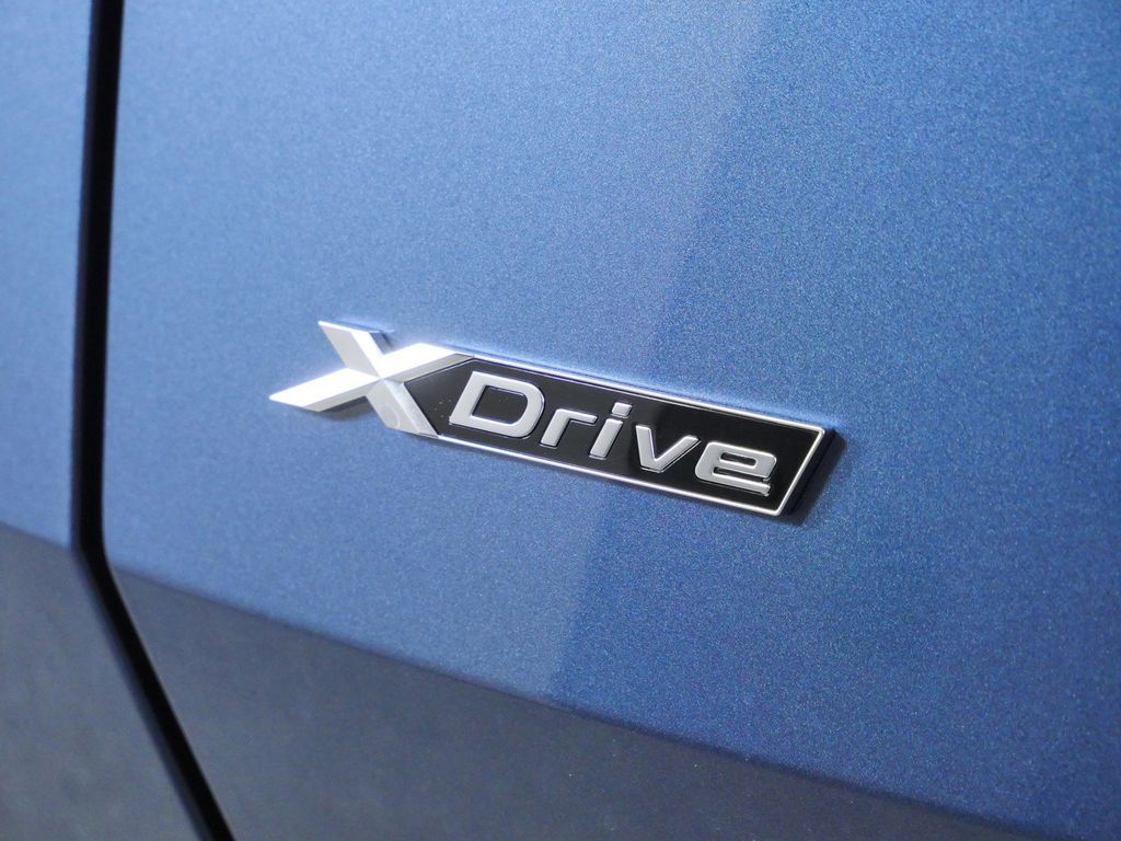 Thumbnail: 2026 BMW X3 - 13