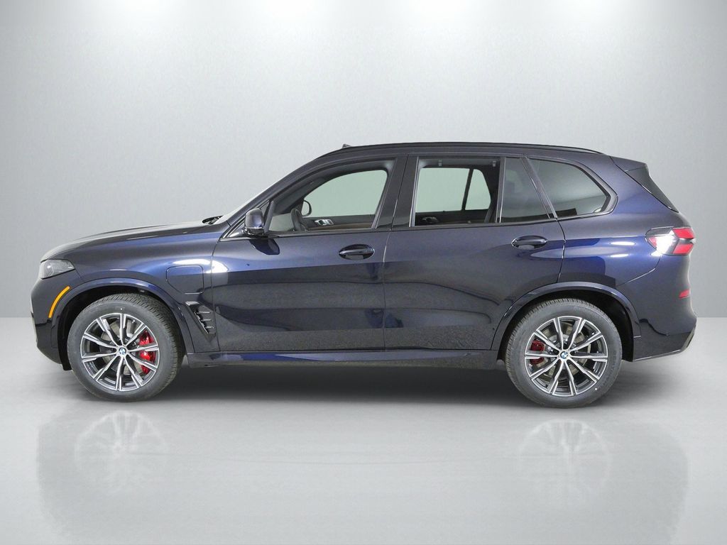 Thumbnail: 2026 BMW X5 - 15
