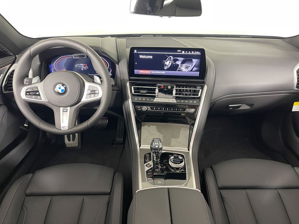 Thumbnail: 2025 BMW 8 Series - 26
