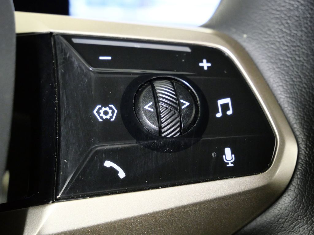 Thumbnail: 2023 BMW iX - 45