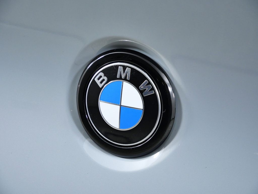 Thumbnail: 2023 BMW X4 - 12