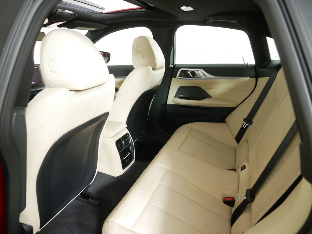 Thumbnail: 2025 BMW i4 - 29