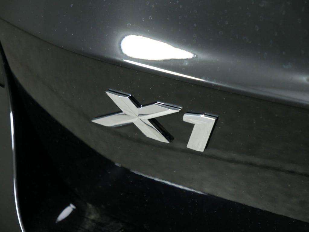 Thumbnail: 2025 BMW X1 - 14
