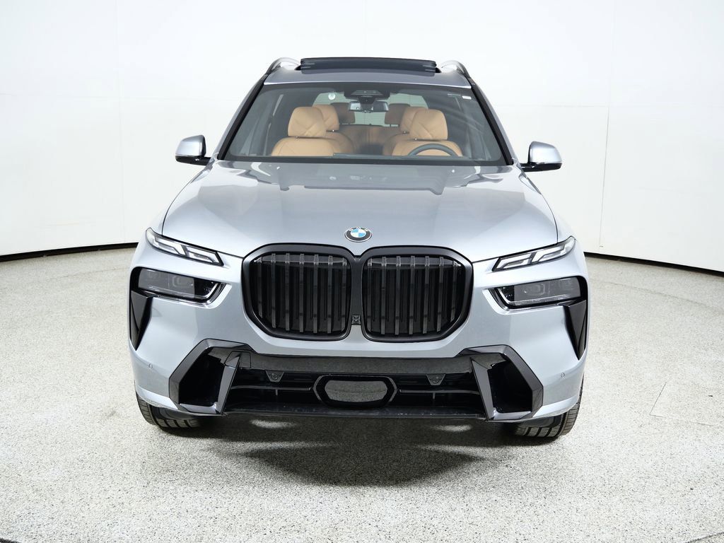 Thumbnail: 2026 BMW X7 - 4