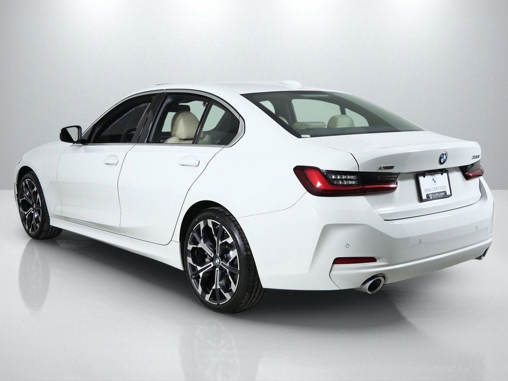 Thumbnail: 2025 BMW 3 Series - 16